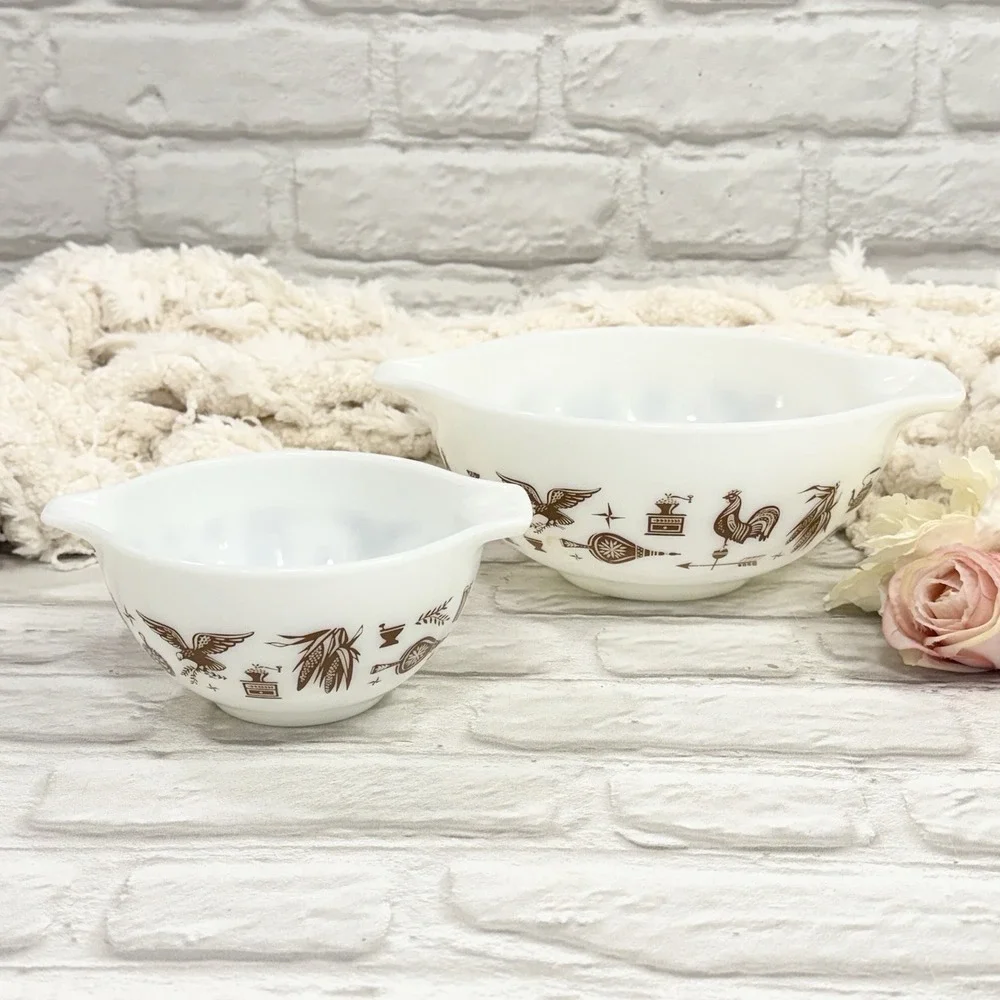 Vintage Pyrex 